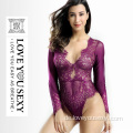 Sexy Frauen lila Langarmbodysuit